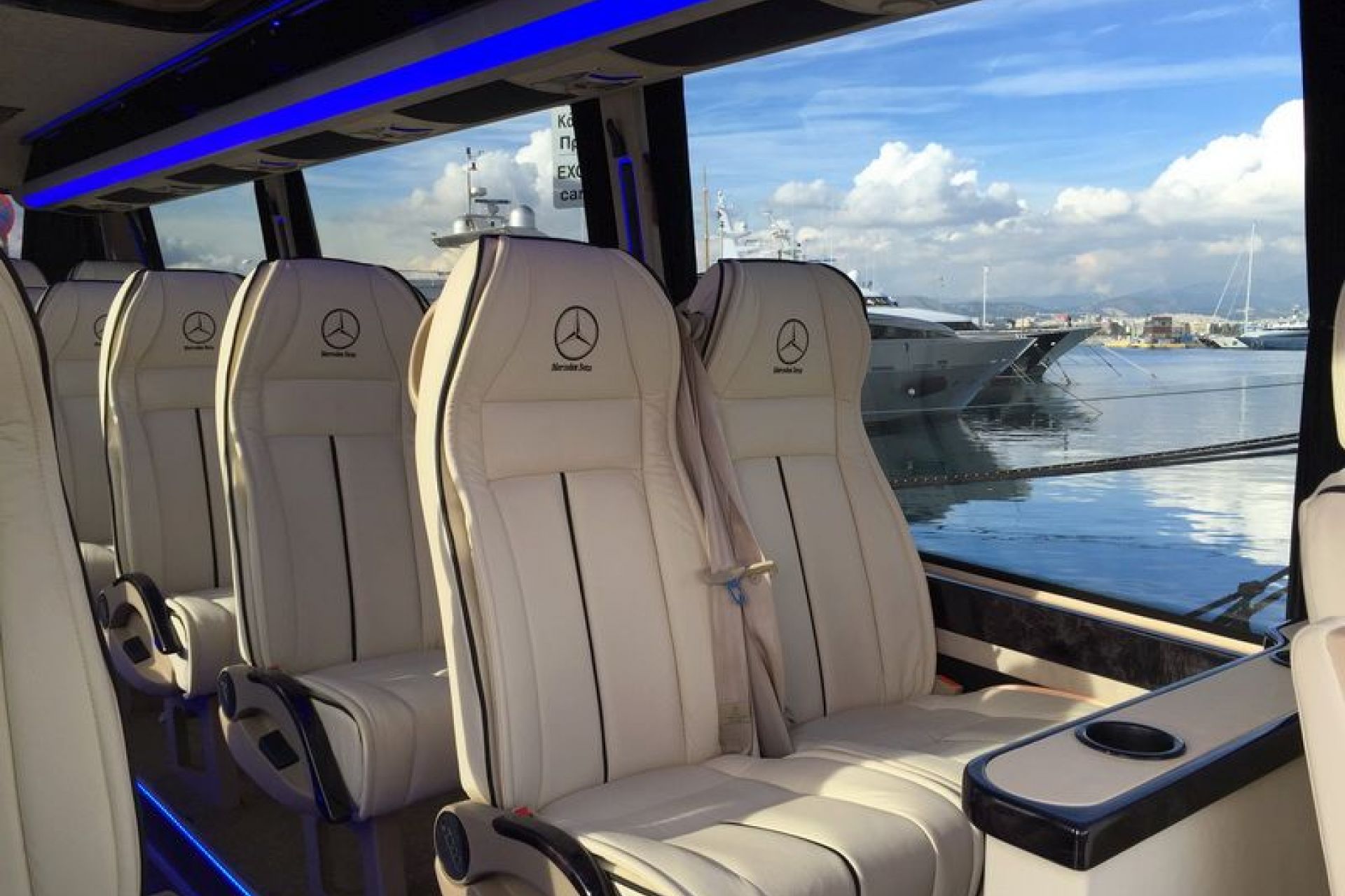 B&S_Luxurious_Tours_&_Transfers_(1).jpg